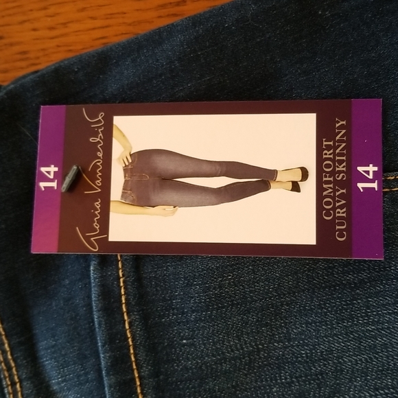 Gloria Vanderbilt Comfort Curvy Jeans - Picture 5 of 7